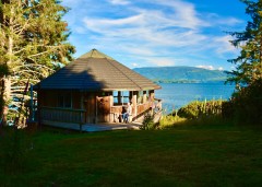 Meynell Point Guest Cottages